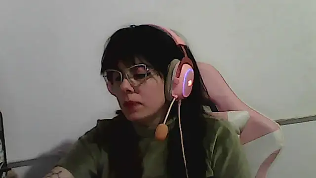 Owly_bloom - just chatting