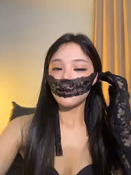 Celine-1010 - 假肉棒摩擦BB三分钟