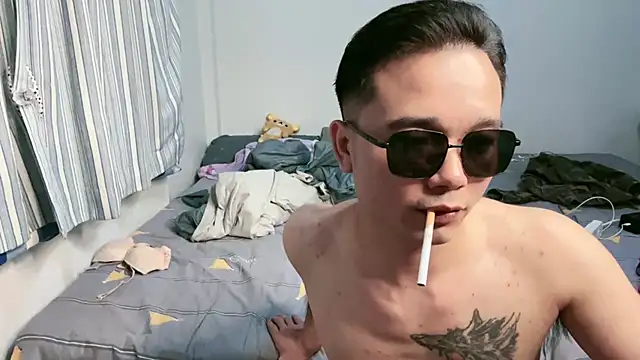 Zghn88 - 赚钱干全球各国的美女Find more girls to have sex