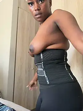 Miss_LaToYa - Join me for my gym workout session 😈