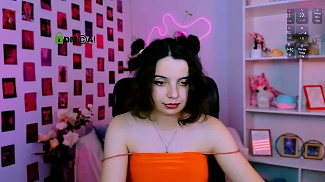 Mia_mooon_ - naked ass + 3x slap