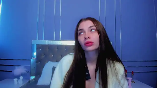 AngelinaWett - spread your legs wide and play pussy