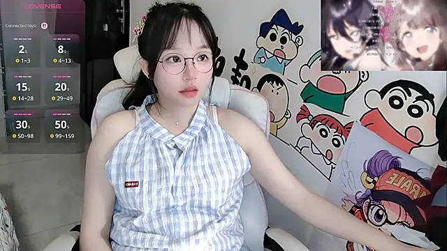 Angela-AMY - 我的心思很好猜，除了减肥就是发财 脱一件吧