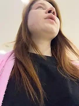SlavicCandy - flash boobs in cafe
