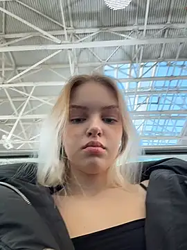 AshleyMur - naked show