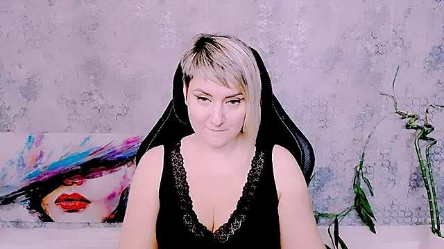 Djullia - show ass in panties