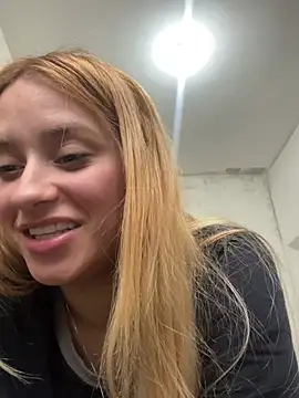 Barbie107 - Mostrar os peitos