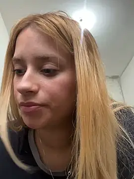 Barbie107 - Mostrar os peitos