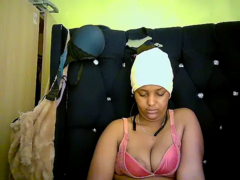 Swthoney12 - am new make me cum love........