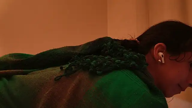 MoonLipsON- - Topless