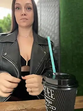 CrazyTori - Take off pantyhose in cafe LT🎁