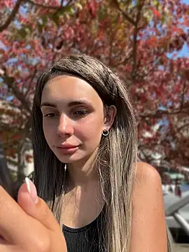 SandraCarter - Show ass in public park