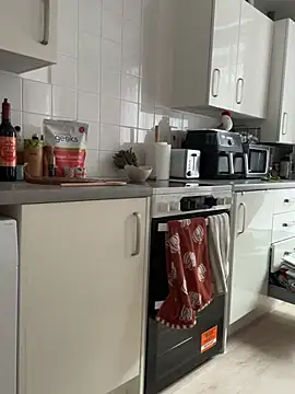 Poppyshaw_ - Bend Over Naked 🍑