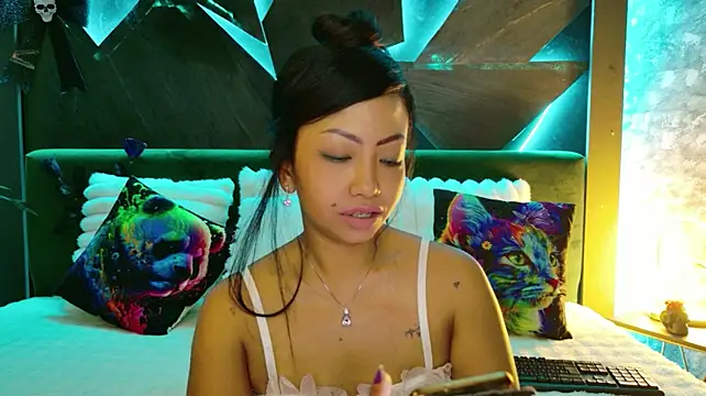ElyaQuinn - Make Elya Wet!