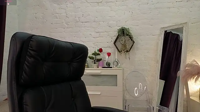 WendyDolie - Red ass