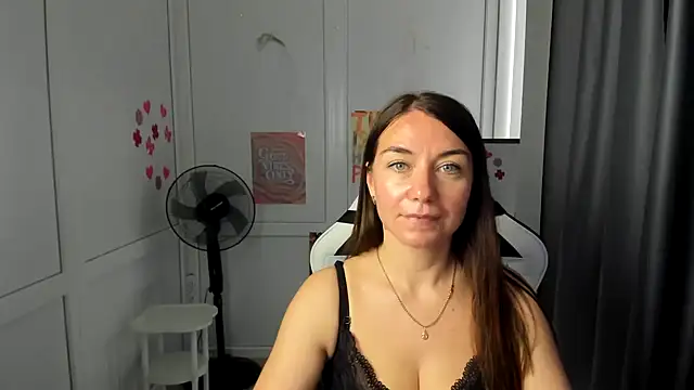 BlushBerryy - Teasing dance