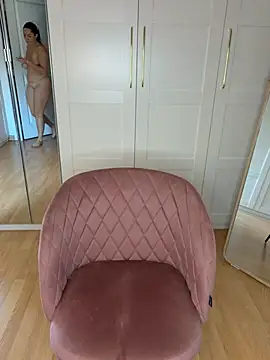 Chloe-ta
