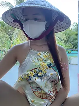My_Melodyy - Make me pussy cum in public garden 🪴 😈