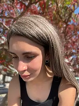 SandraCarter - Show ass in public park