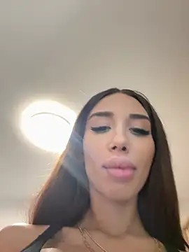 BlueEyes_BB - Wake me up with some vibezzz 😏