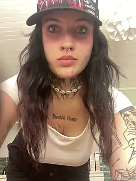 INKEDKITTY13 - GET FULLY NAKED