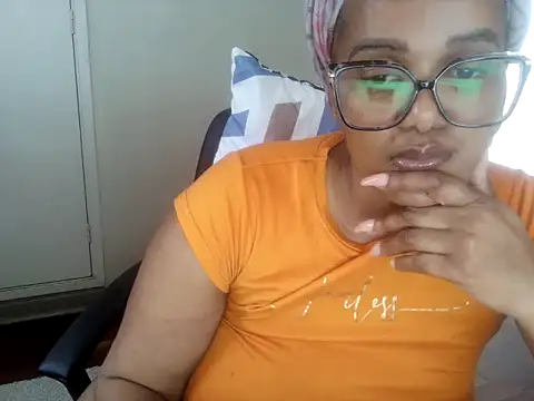 Lakwanda - 🤍Butt Plug on oily Ass🤍