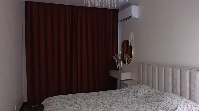 CarliRipley - massage my cute tits