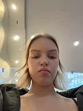 AshleyMur - play with nipple piercing