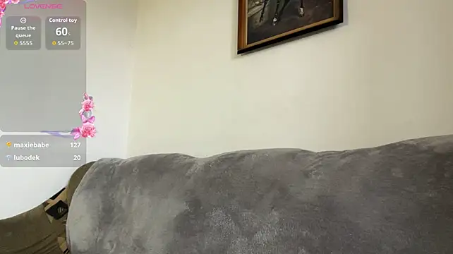 Liesenaniles - Pinch my tasty nipples close up
