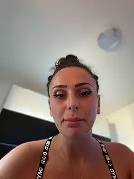 Caramellaa - Destroy my pussy🫦💦