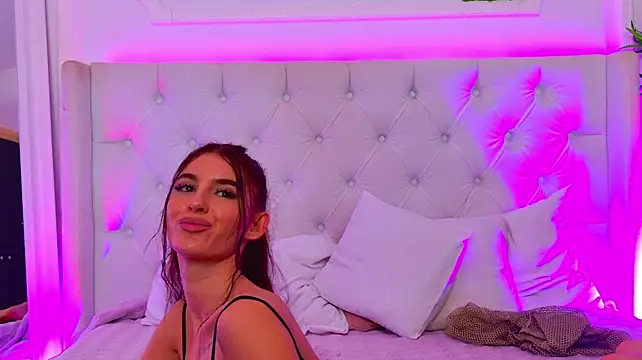 ElisaCharm - Squirt + Custom Video last tipper 💦