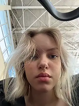 AshleyMur - play with nipple piercing