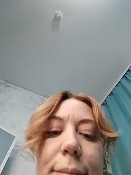 Sweetly_Emma - 😍Rub my sweet pussy in doggy😍
