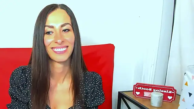 LatishaGold - all body teasing