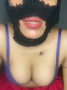 Cristal__Doll - Pussy fingering and squirt in public 💦