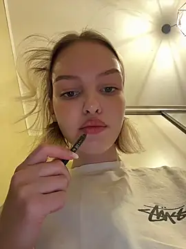 AshleyMur - play with nipple piercing