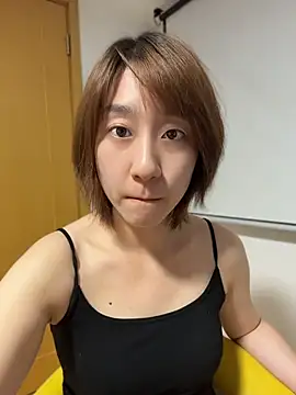 Judi-a - 买套装，展示