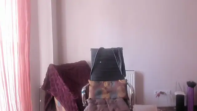 LilliLowexox - Be in Charge of my toys & pleasure