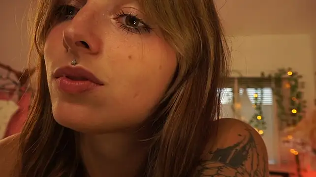 LoraDollie