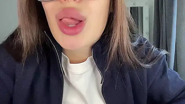 MoonriseGoddess - Give a wink ✨