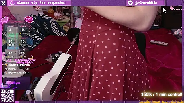 V3nombit3z - clear chair ass & pussy POV