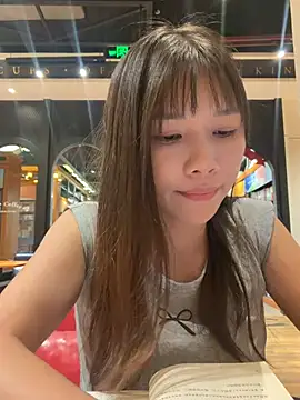 Fire-18 - 学姐为了完成学业 出卖身体 图书馆 搞刺激 完成目标脱内裤
