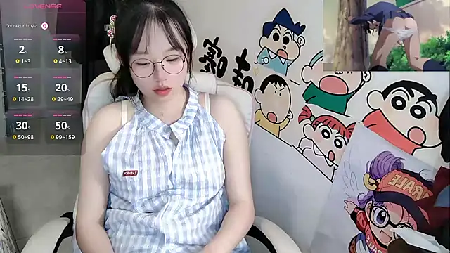 Angela-AMY - 我的心思很好猜，除了减肥就是发财 脱一件吧
