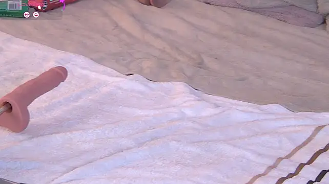 LolaButtie - TITS TEASE