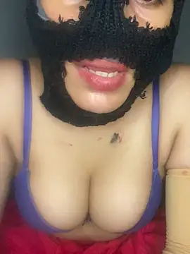 Cristal__Doll - Pussy fingering and squirt in public 💦