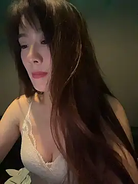 Eva10069 - 公共茶馆🍵全裸上半身甩奶