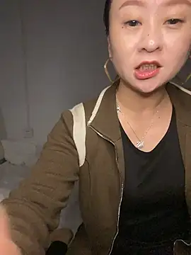 Mrxiao448 - 换装丝袜潮吹