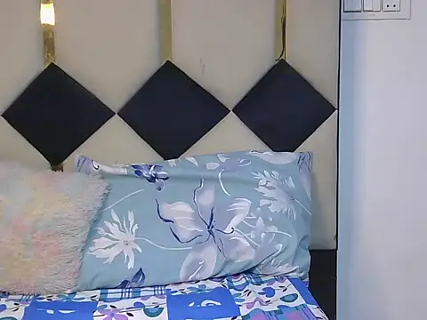 Hii-tanisa - Boobs oil massage