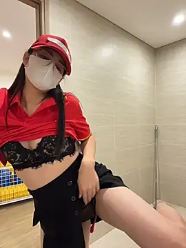 Sneaky_Cumshoot - Sneaky masturbating under Mart Cashier