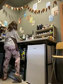 Cinnabon_ - SHOW MY TIGHT PUSSY HERE